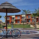 Sunset Village - & 4*