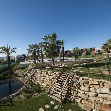 Kompleks wypoczynkowy Sunset Village - & 4*