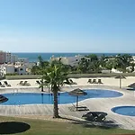 פארק נופש Sunset Village - & 4*